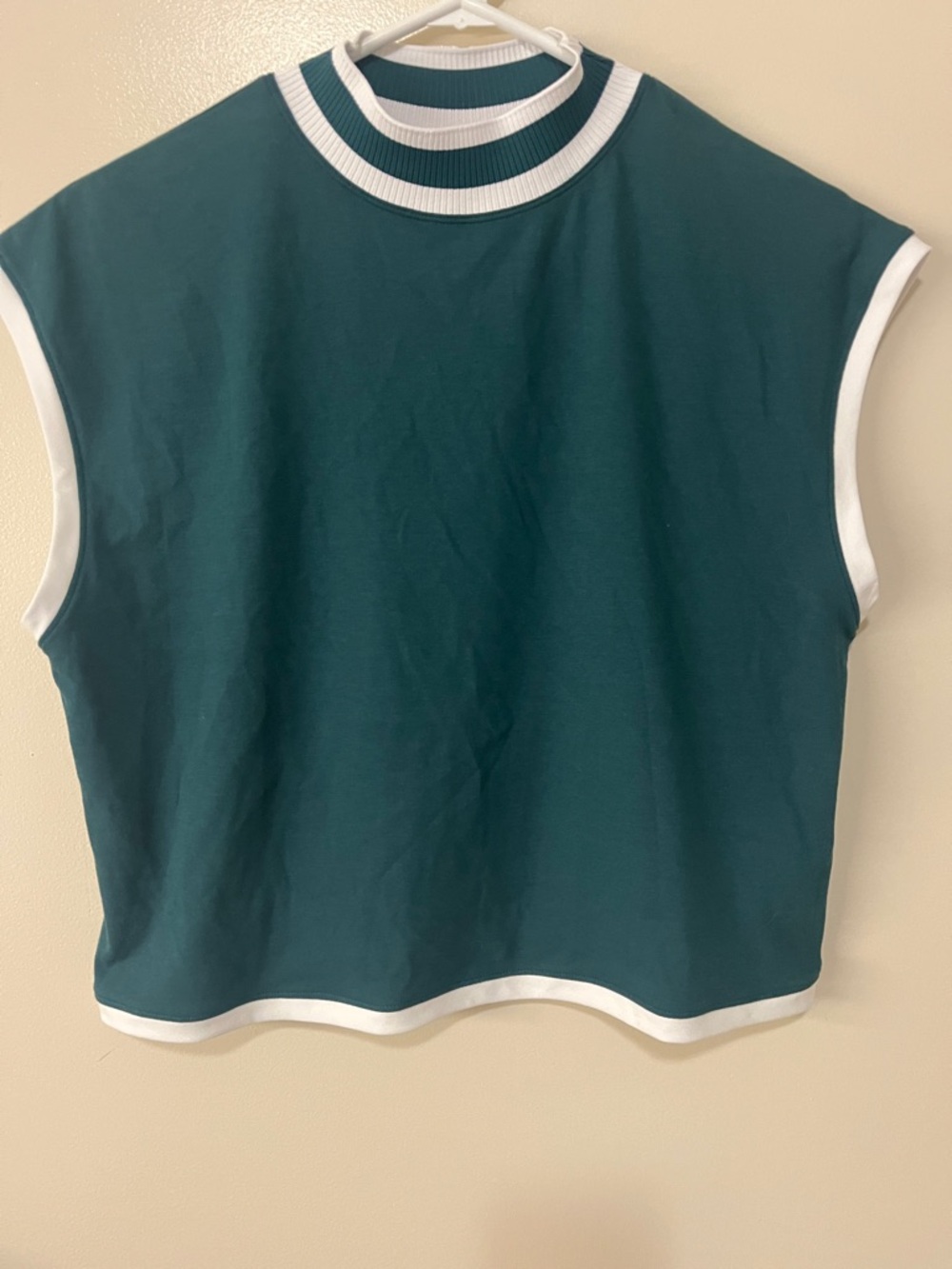 Calia by Carrie Underwood Rib Mock Crop Tank size medium